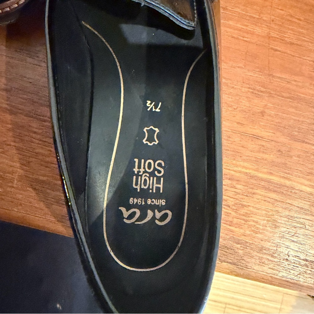 Ara stylish and comfortable patent leather woman’s shoe size 10.5 US - Picture 7 of 7